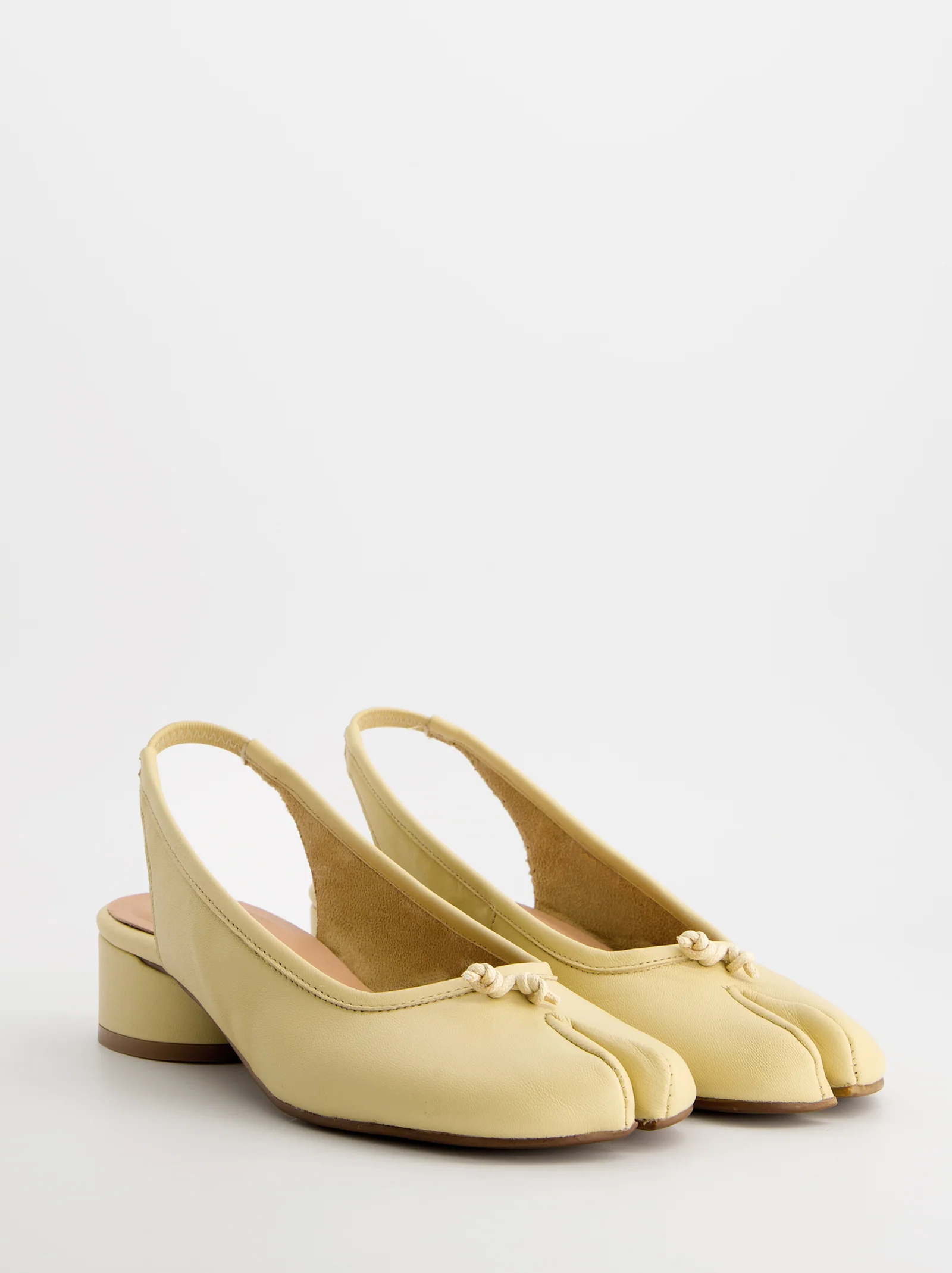 Bailarinas tabi destalonadas con tacón - Kalita - Image 6