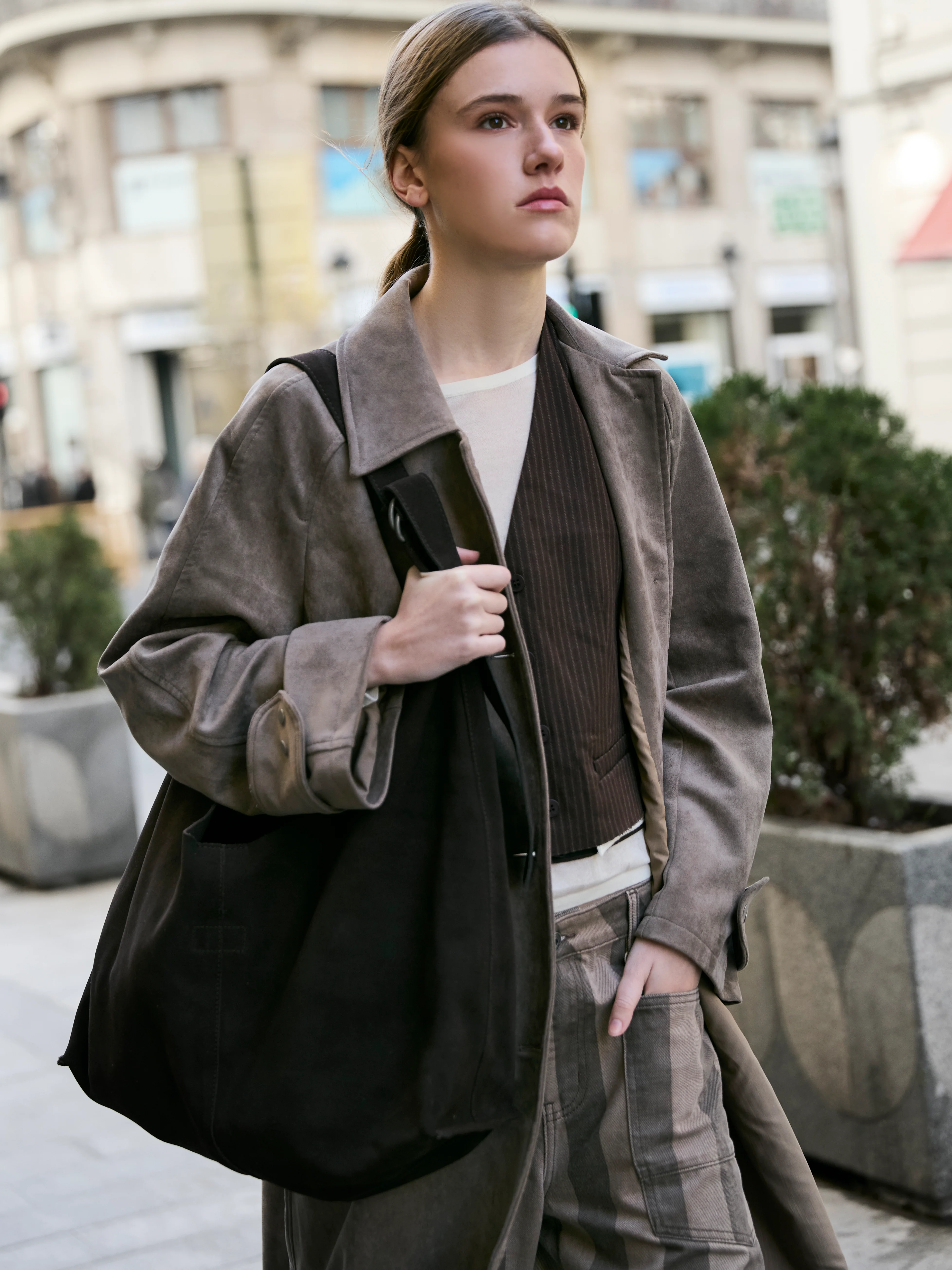 Bolso hobo de ante marrón - Carmeneta - Image 2