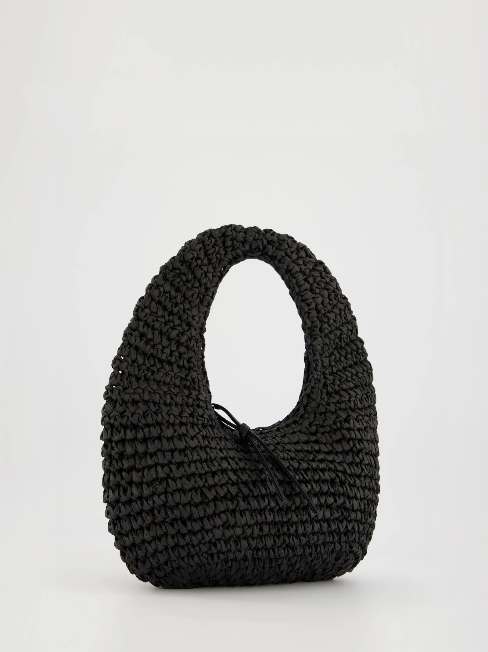 Bolso hobo de rafia negro - Korina - Image 2