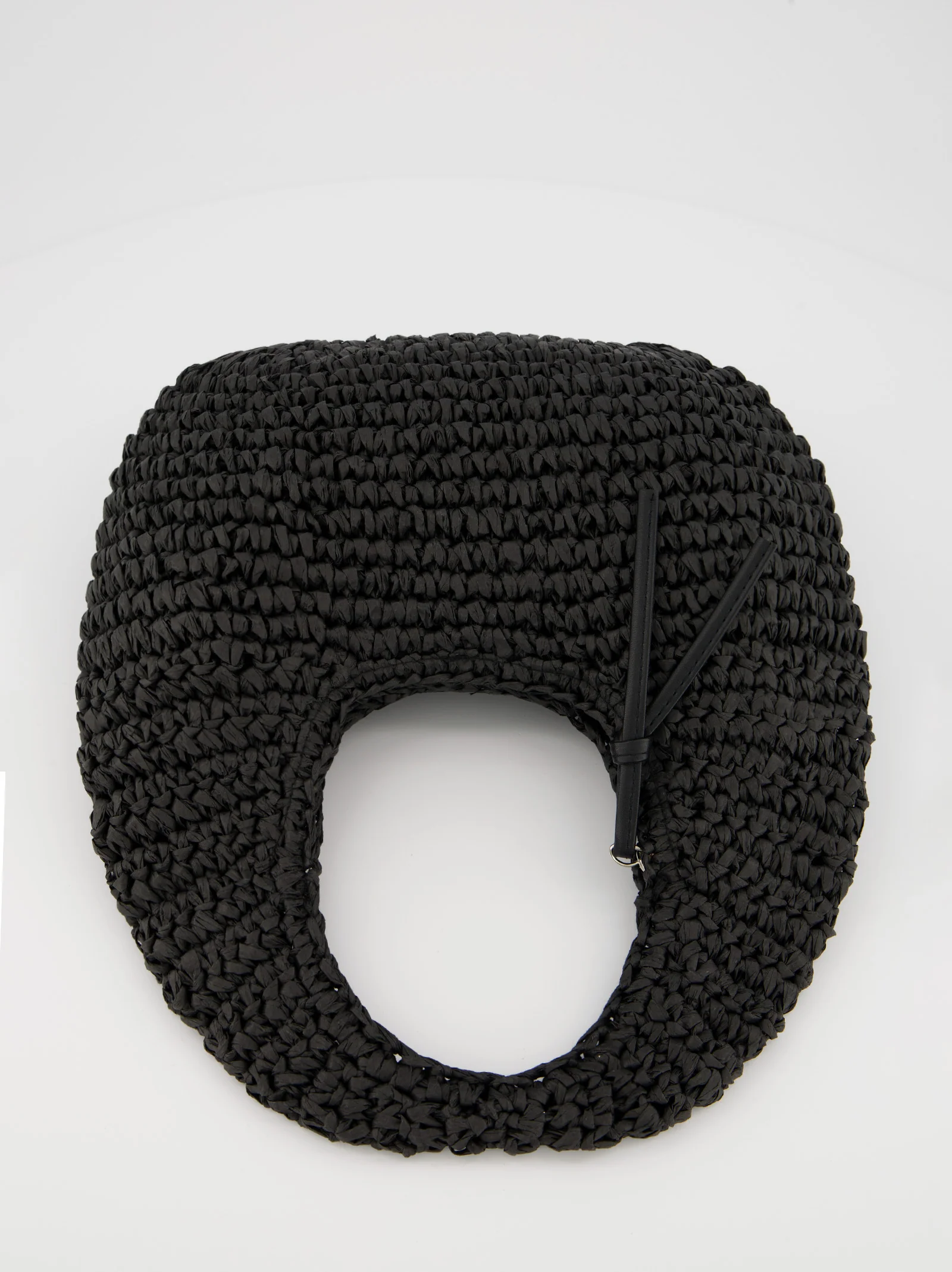 Bolso hobo de rafia negro - Korina - Image 4