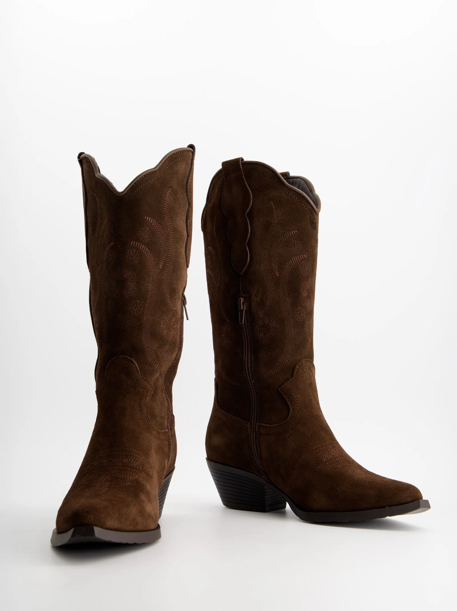 Botas cowboy de ante - India - Image 5