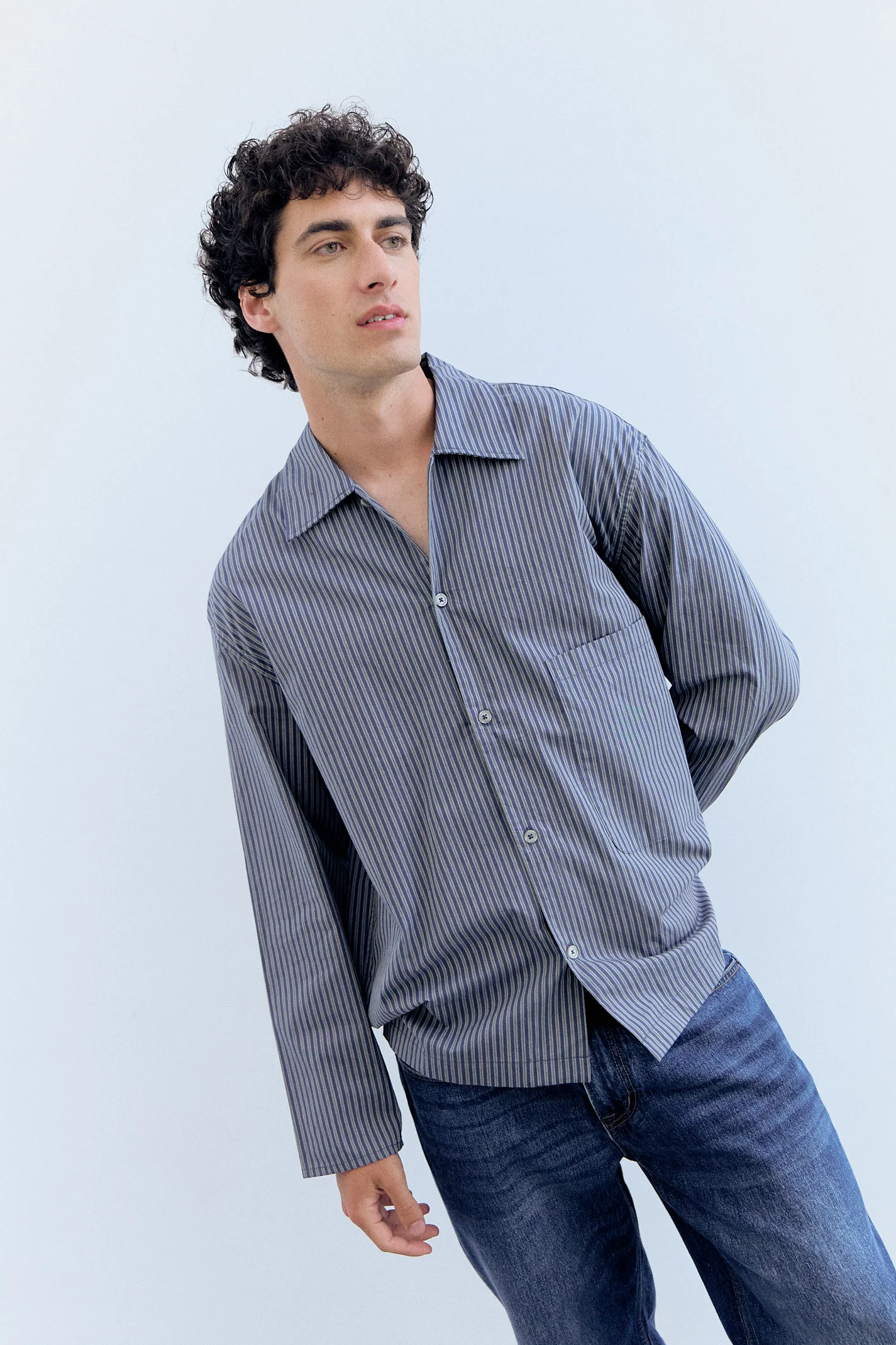Camisa de rayas con bolsillo Axis