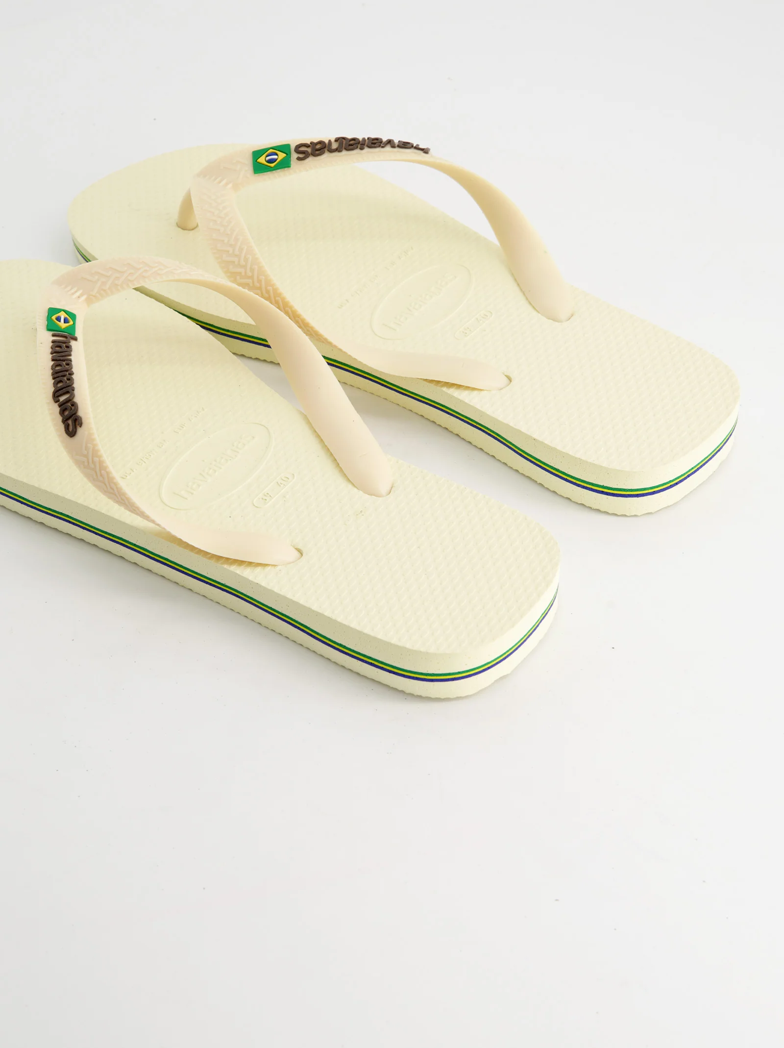 Chanclas Havaianas Brasil Logo Buttercream - Image 5