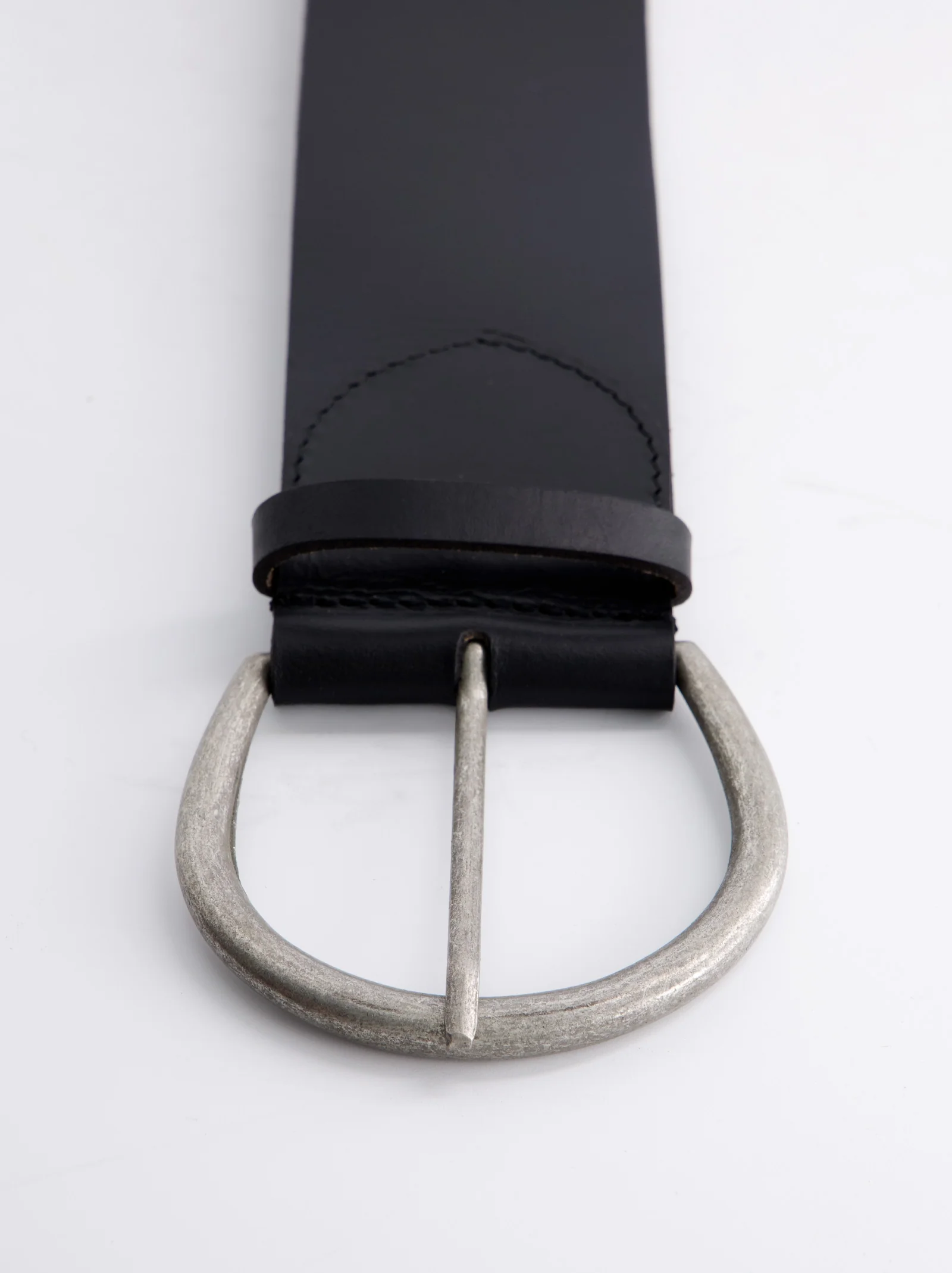 Cinturón De Piel Negro Con Hebilla Metálica - Numa - Image 4
