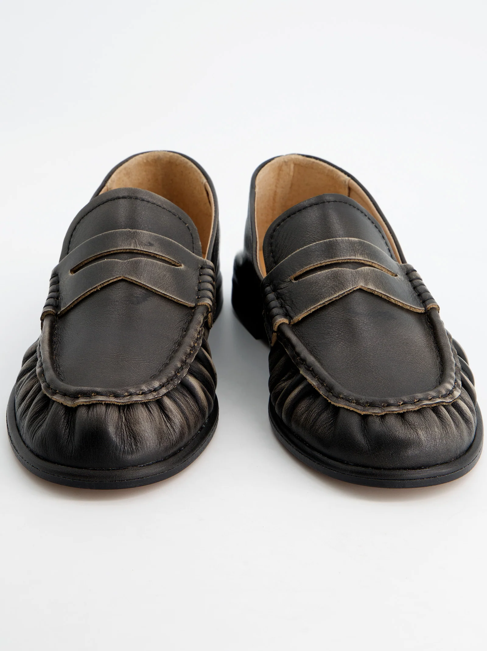 Mocasín Clasico Penny Negro Desgastado - Kassai - Image 5