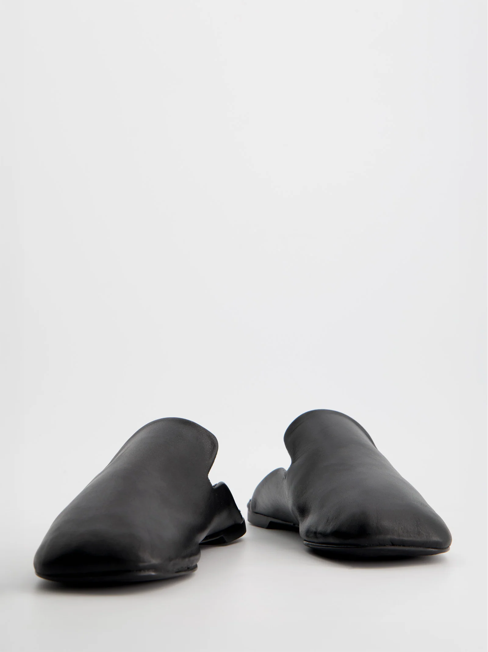 Mocasines mule de piel negros - Rakesh - Image 4