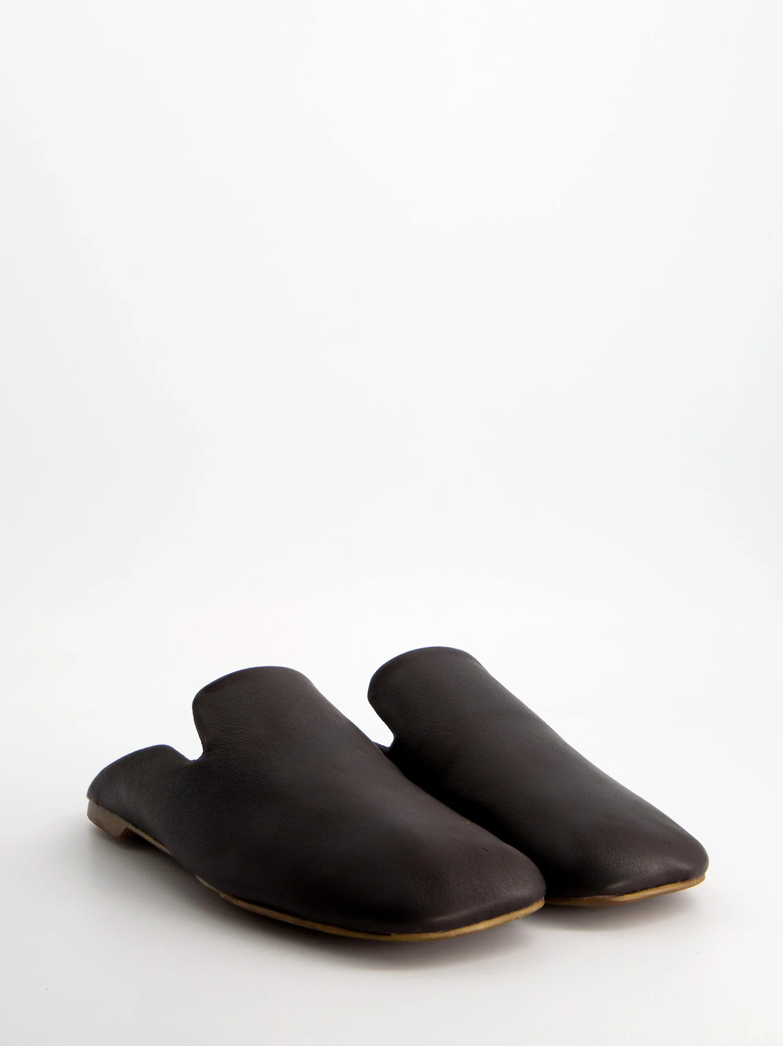 Mules planos de piel - Rakesh - Image 3