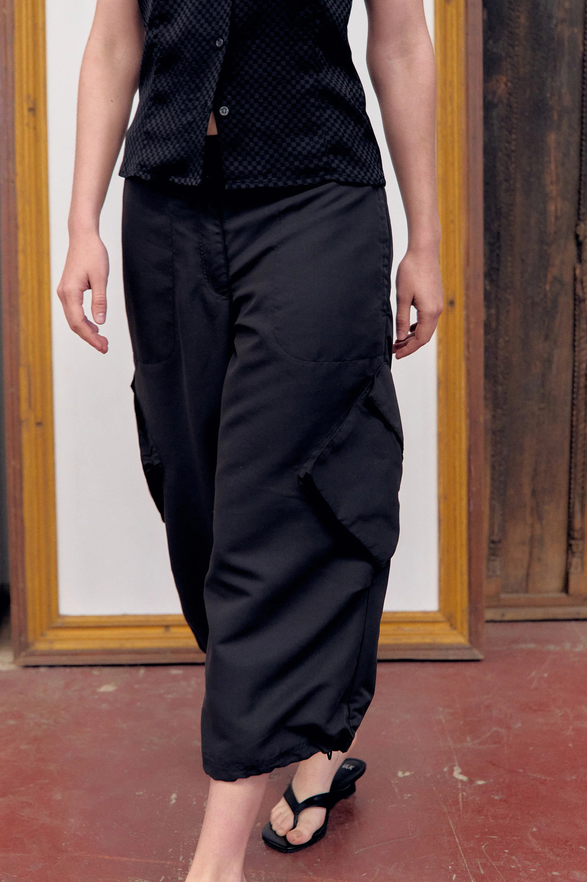 Pantalón capri cargo técnico - Mirso - Image 2
