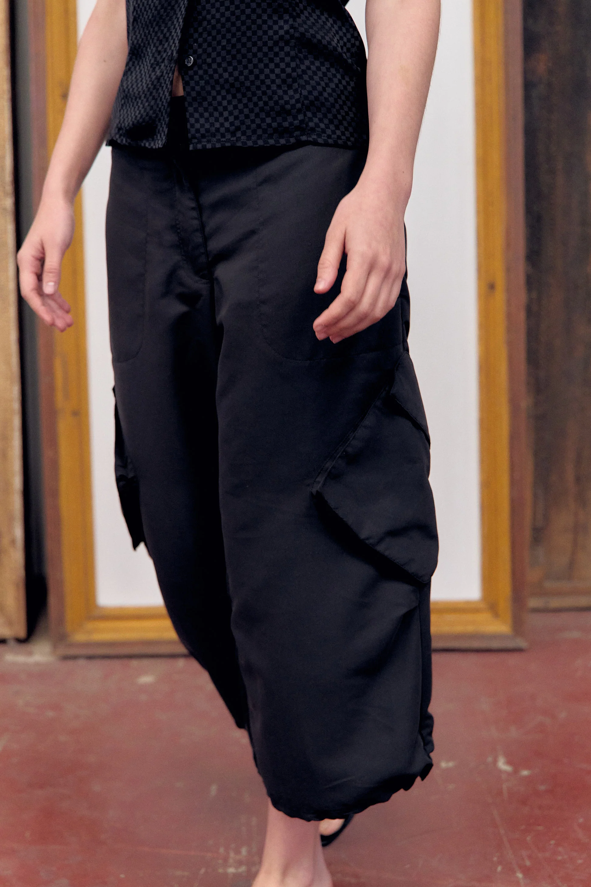 Pantalón capri cargo técnico - Mirso - Image 3