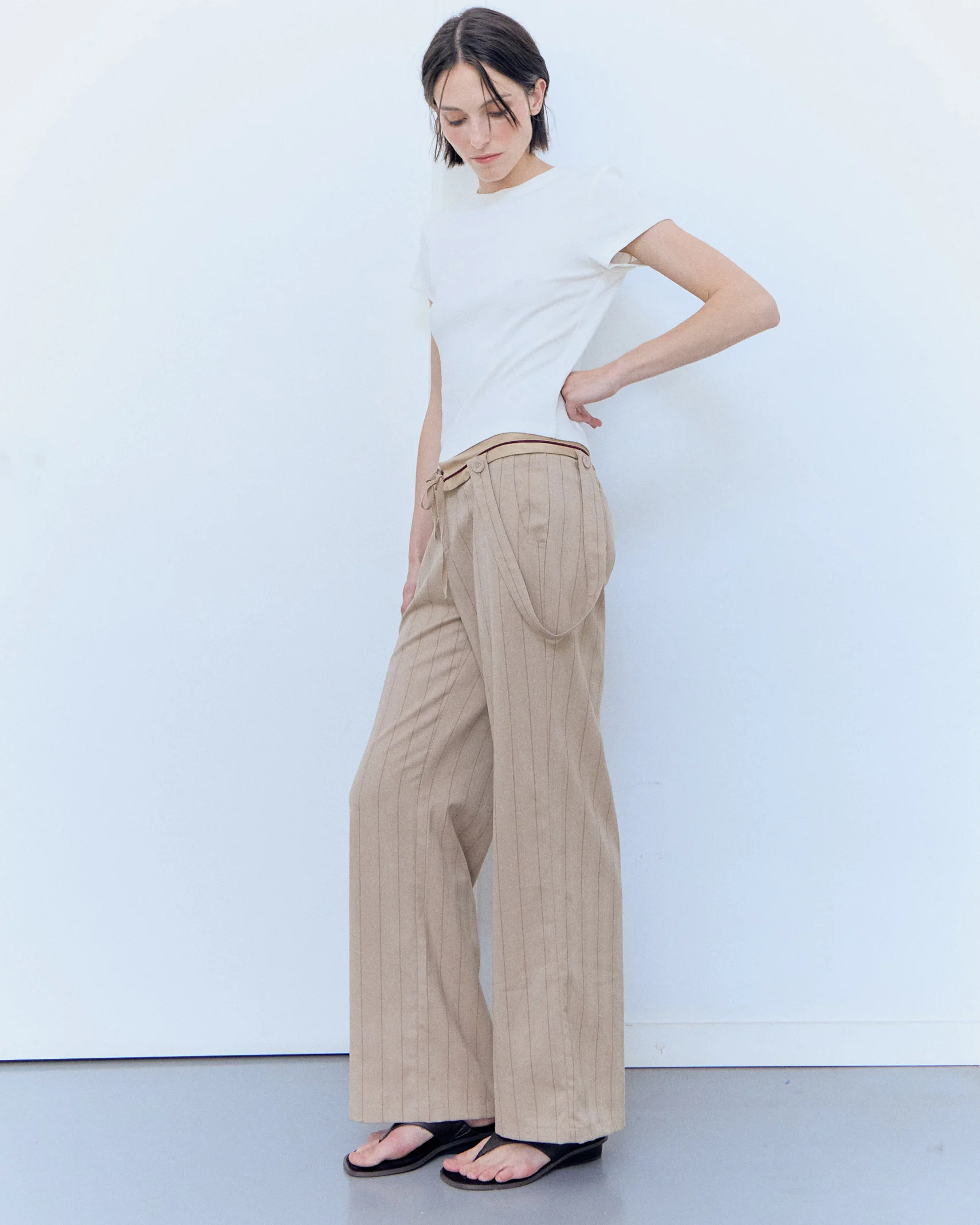 Pantalones raya diplomática oversize Yara - Image 3