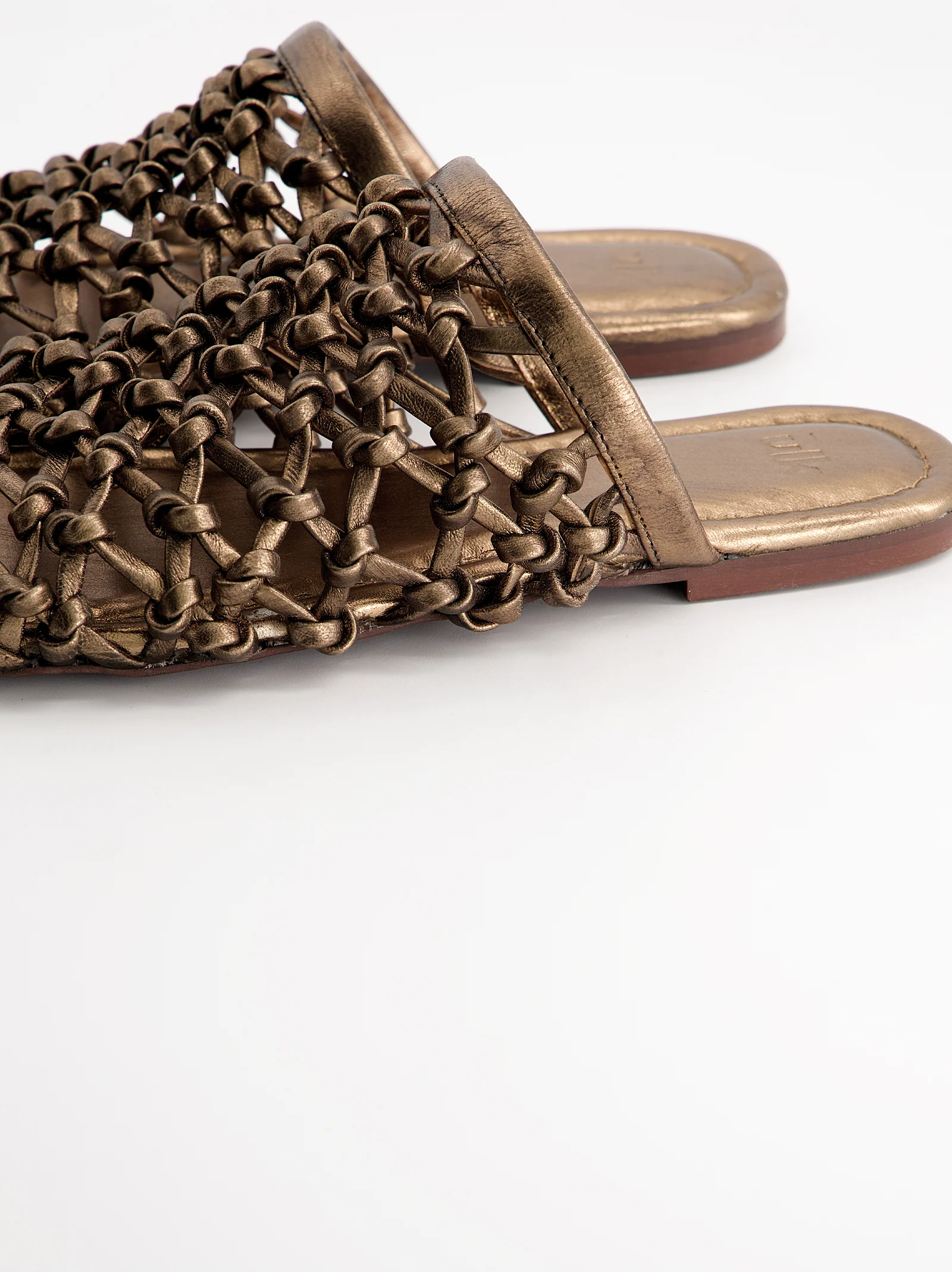 Sandalias mule trenzadas efecto bronce - Siena - Image 4