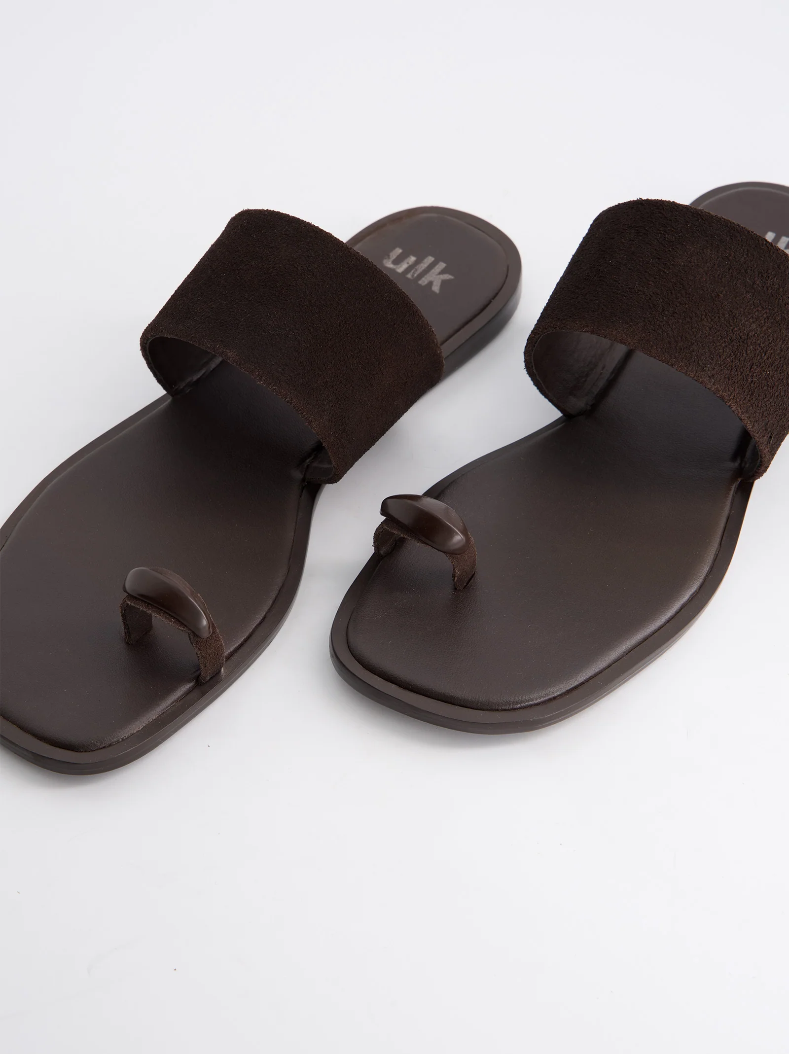 Sandalias planas de piel marrón - Fraser - Image 5