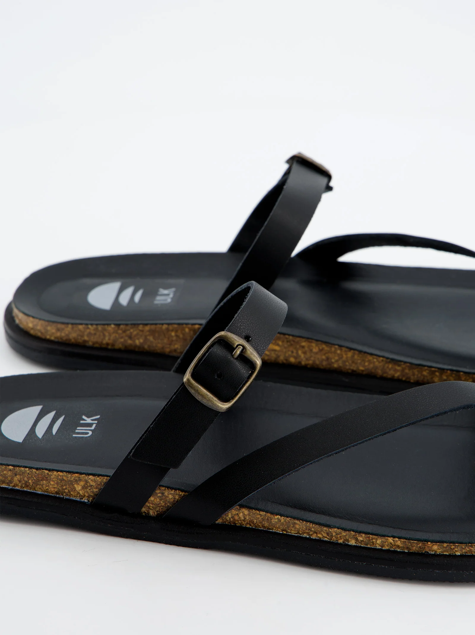 Sandalias Planas De Tiras Negras -Karem - Image 4