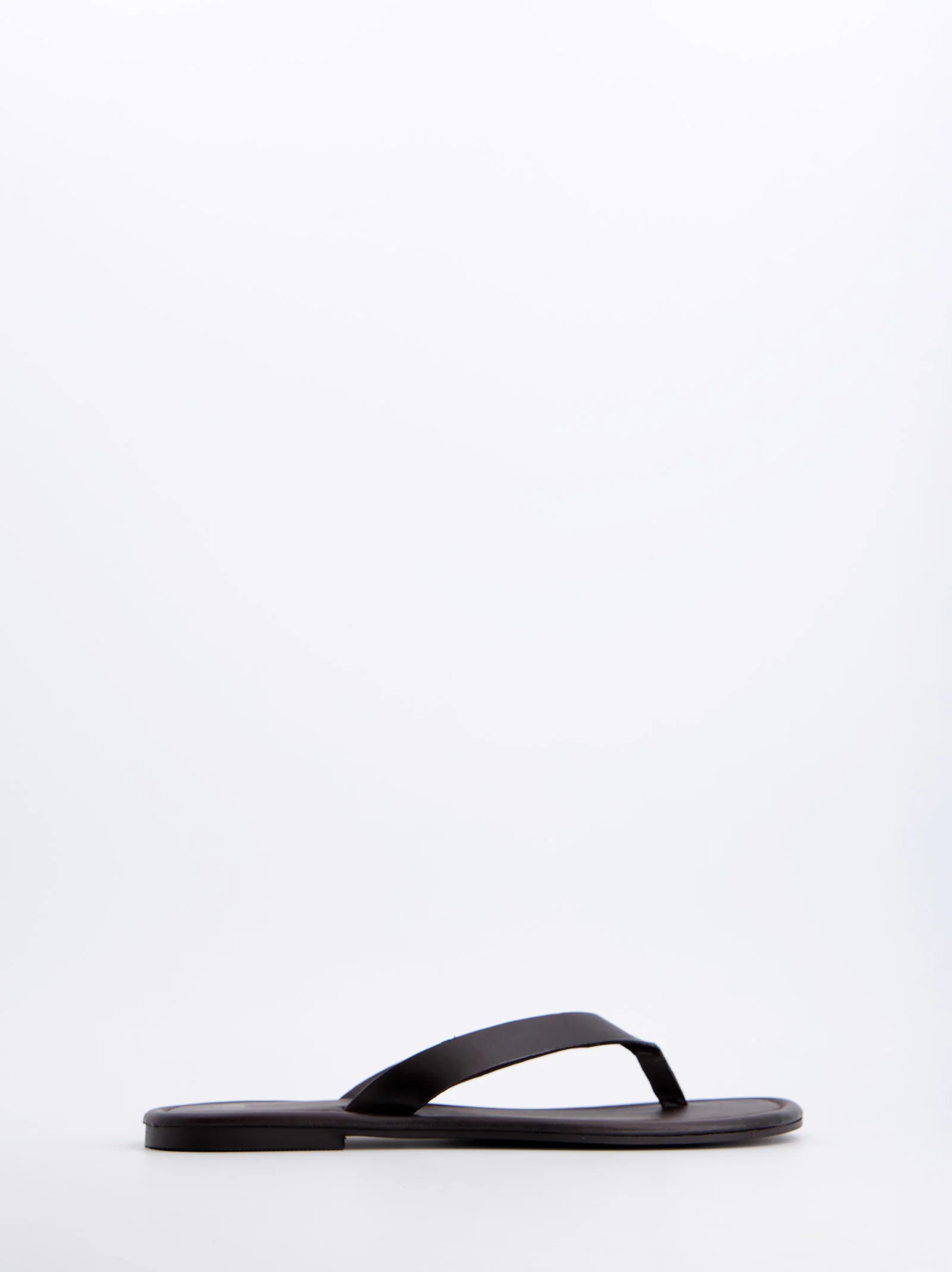 Sandalias Planas Marrones - Saturno
