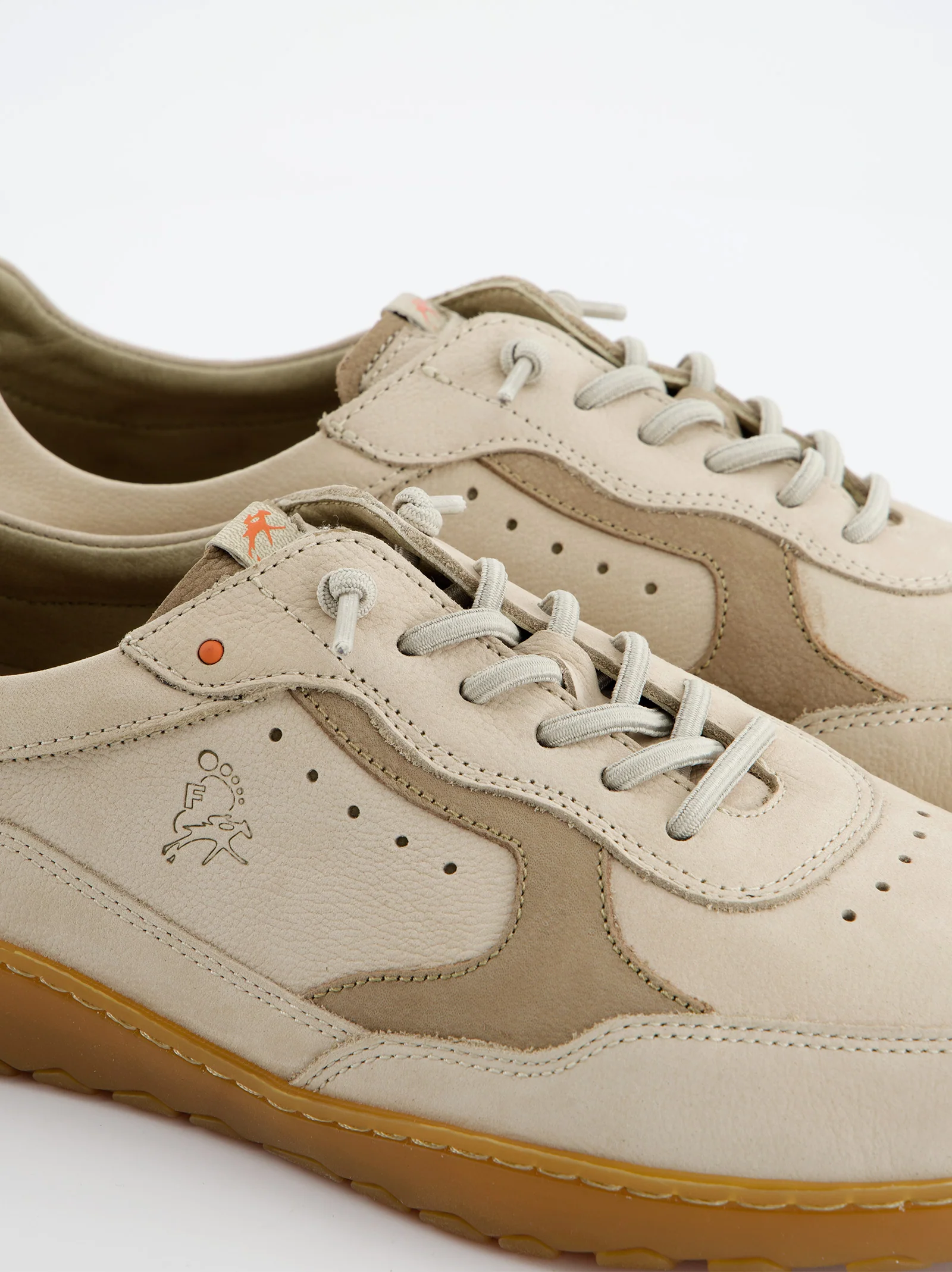Sneaker De Piel Beige - Fluchos - Image 3