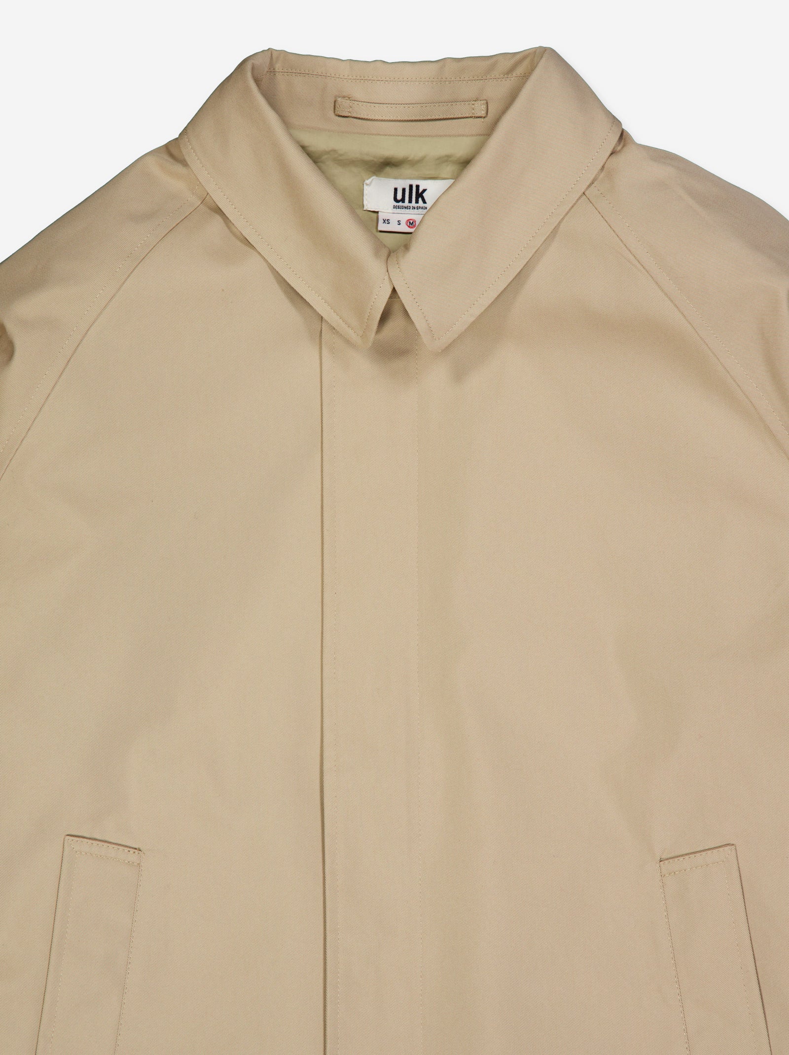 Trench corto con cuello solapa - ULK Kimmy - Image 4