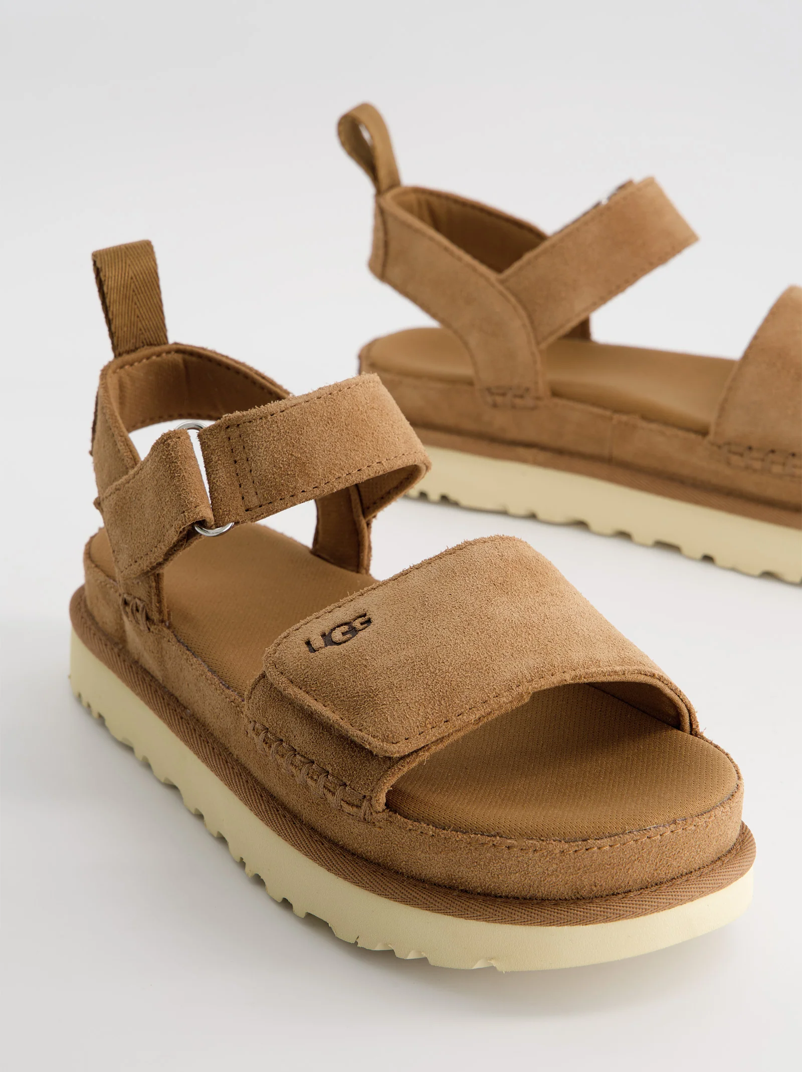 Sandalias de ante ajustables - UGG Golden - Image 2