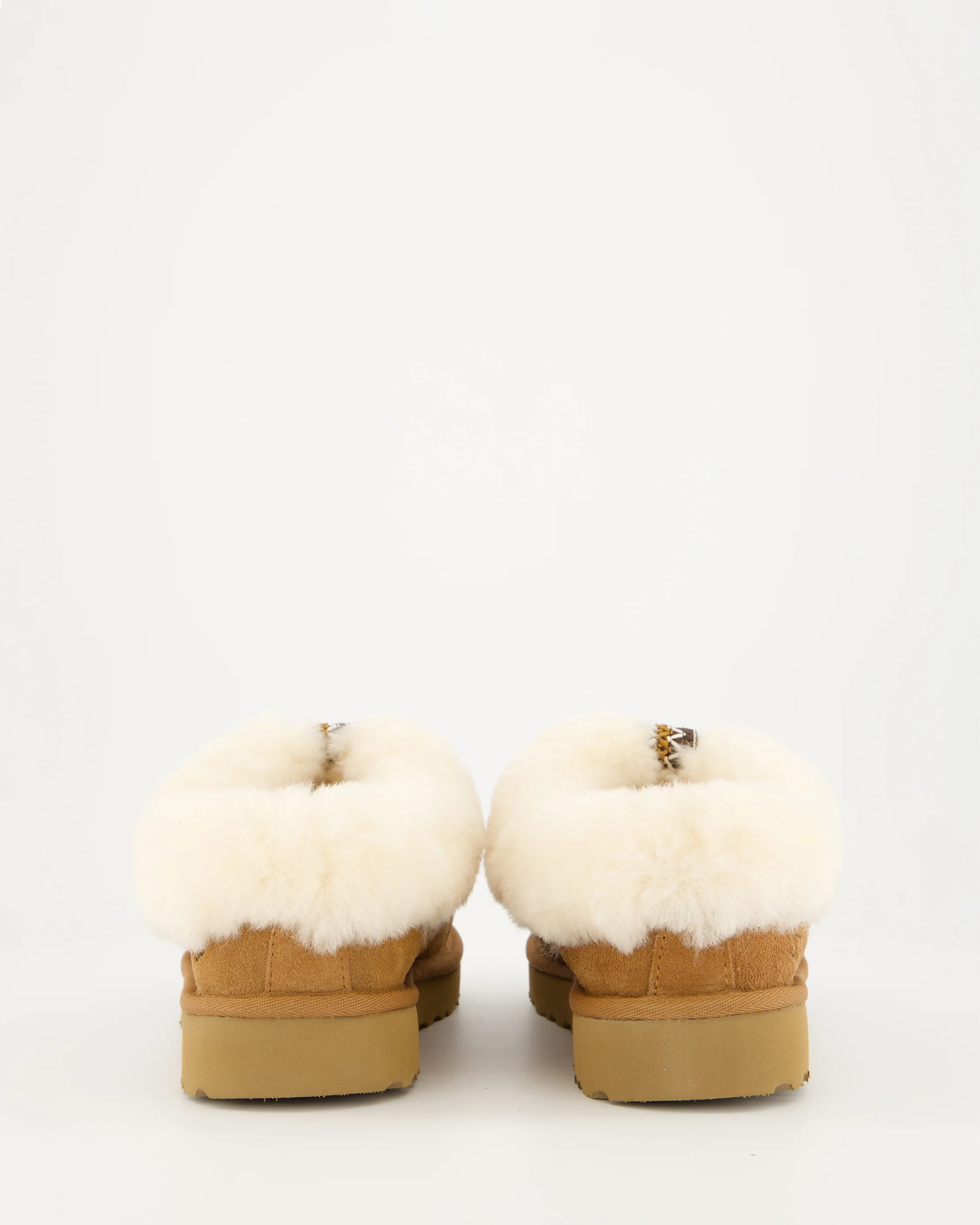 Ugg Tasman Alpine - Zuecos - Image 4