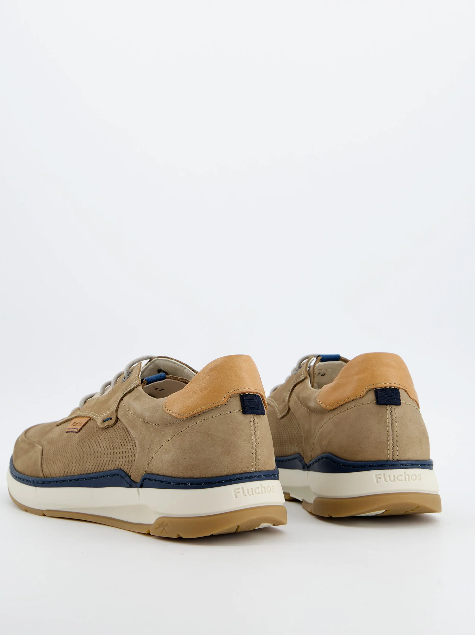 Zapatillas Casual De Piel Perforados Marrones - Fluchos - Image 3