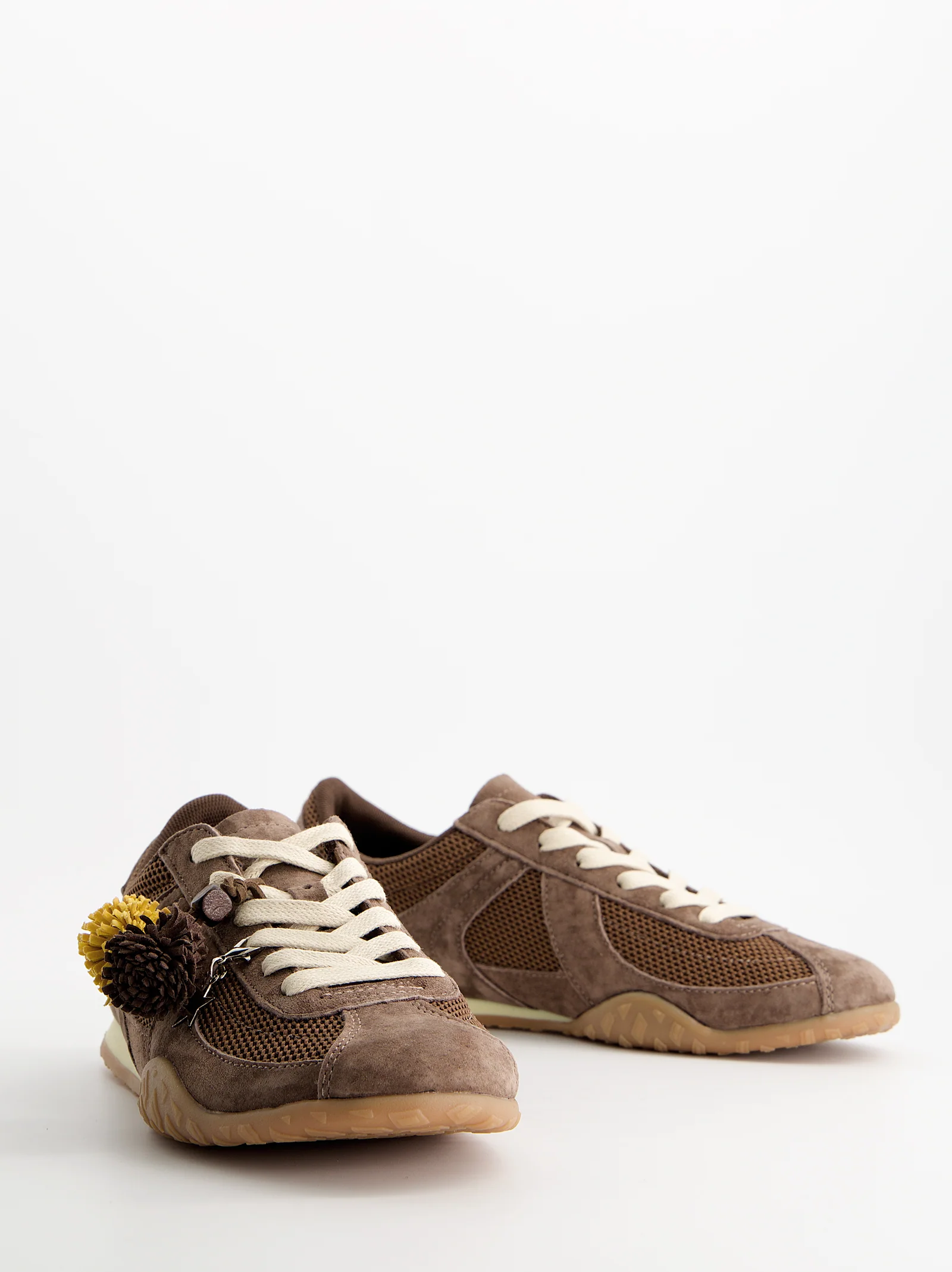 Zapatillas de ante transpirables con charms - Sendai - Image 5