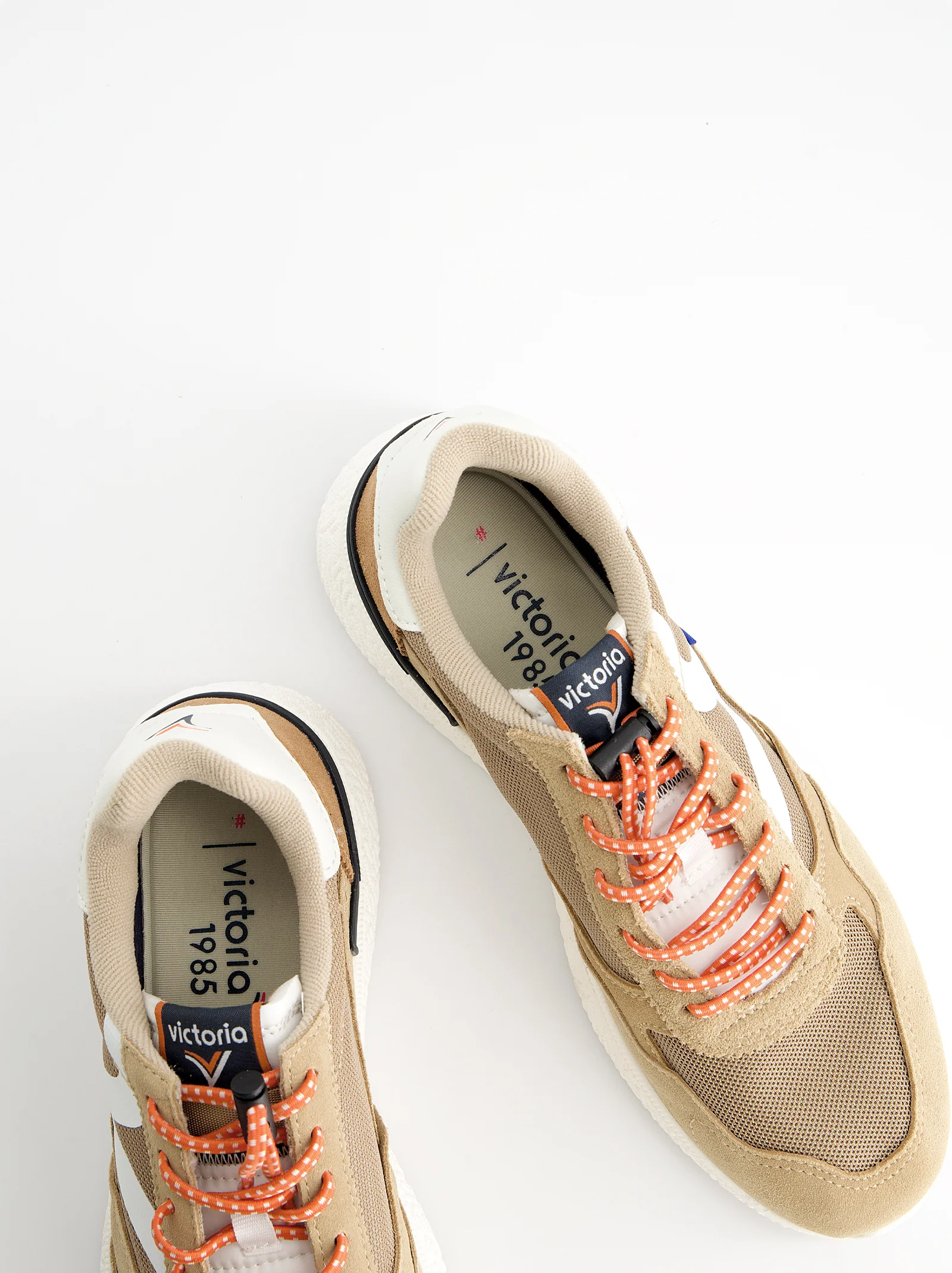 Zapatillas running retro detalles en ante - Victoria Wing Evo - Image 2
