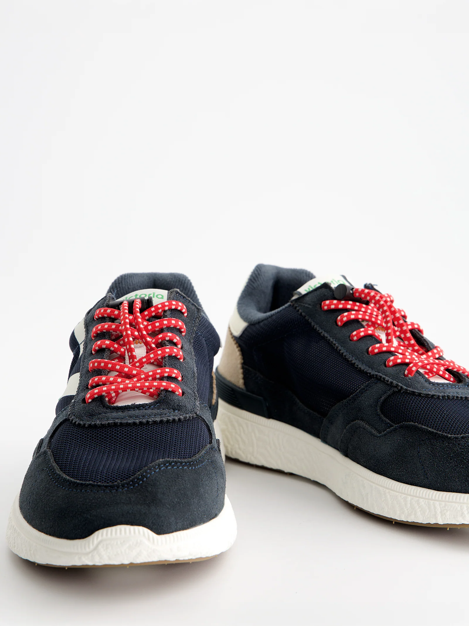 Zapatillas running retro detalles en ante - Victoria Wing Evo - Image 2