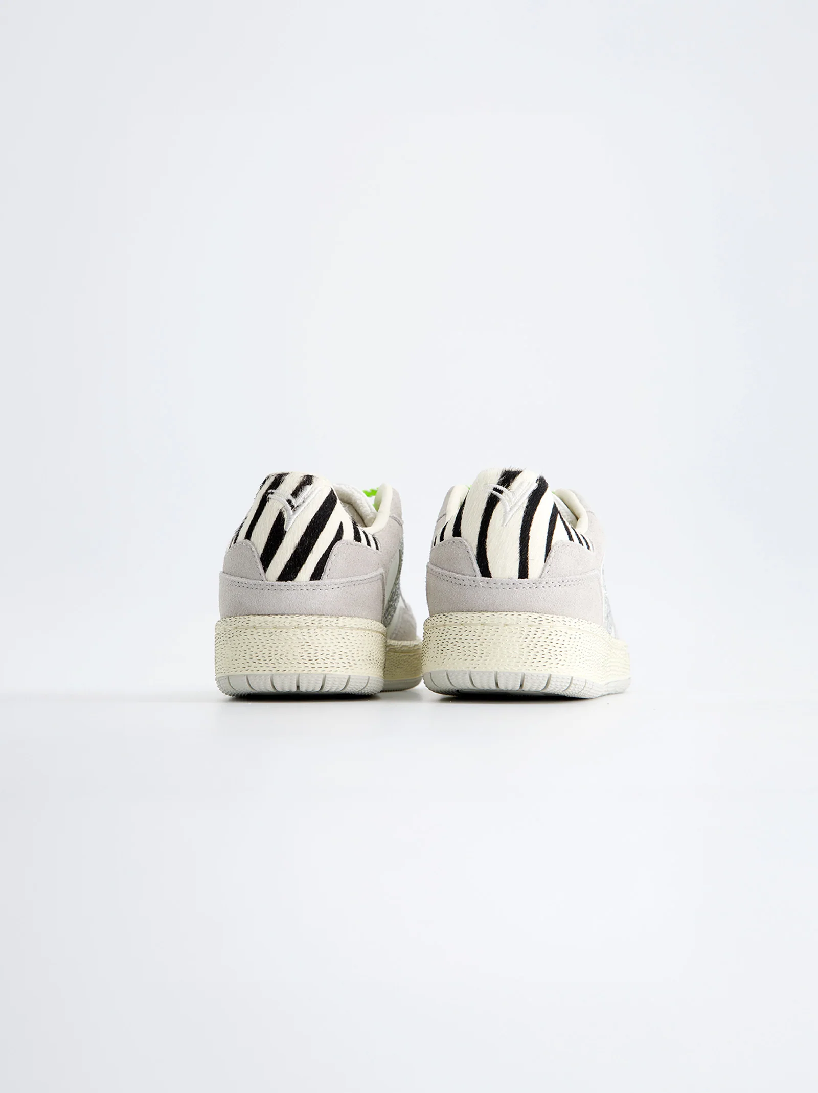 Zapatillas Victoria Animal Print - Image 3