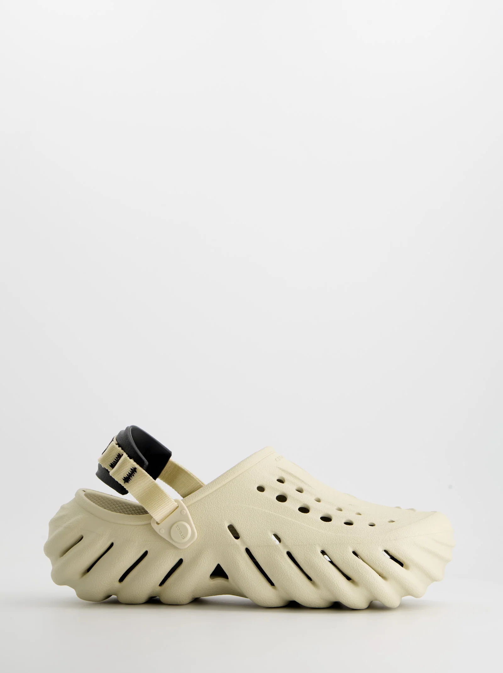 Zuecos de goma transpirables con correas de talón - Crocs Echo